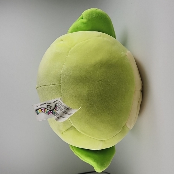 Squishmallow Pilar The Grasshopper - Picture 6 of 6